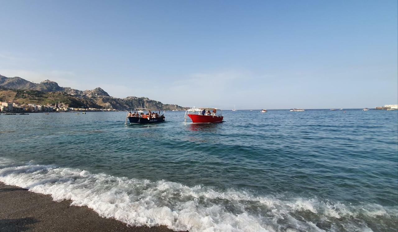 Ines Bed And Breakfast & Apartments Giardini Naxos Εξωτερικό φωτογραφία